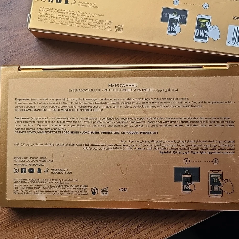 NIB HUDA BEAUTY EM(POWER)ED Eyeshadow Palette - Gold & Browns